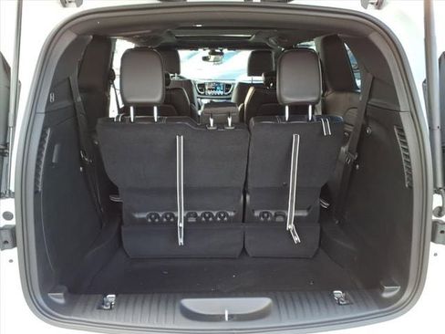 New 2026 Chrysler Pacifica Select w/ S Appearance Package image 12