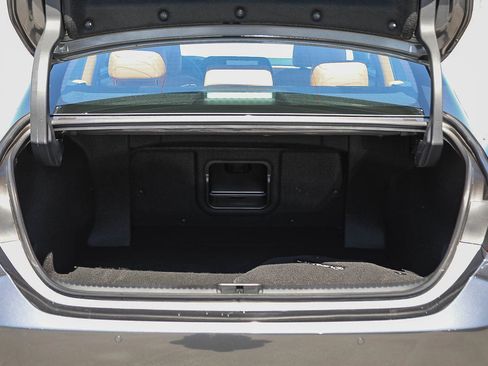 Used 2025 Lexus ES 300h 300h w/ Premium Package image 25