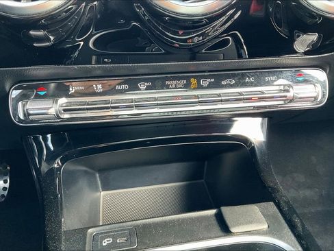 Used 2022 Mercedes-Benz CLA 250 image 30