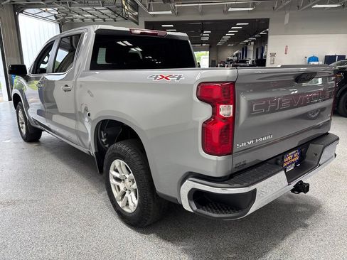Used 2024 Chevrolet Silverado 1500 LT AWD/4WD image 5