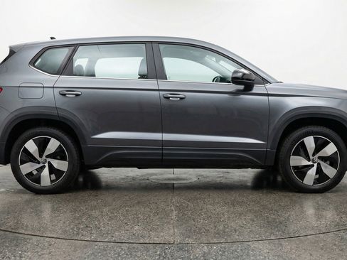 Used 2025 Volkswagen Taos S image 9