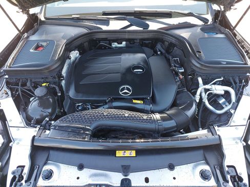 Used 2020 Mercedes-Benz GLC 300 4MATIC Coupe image 30