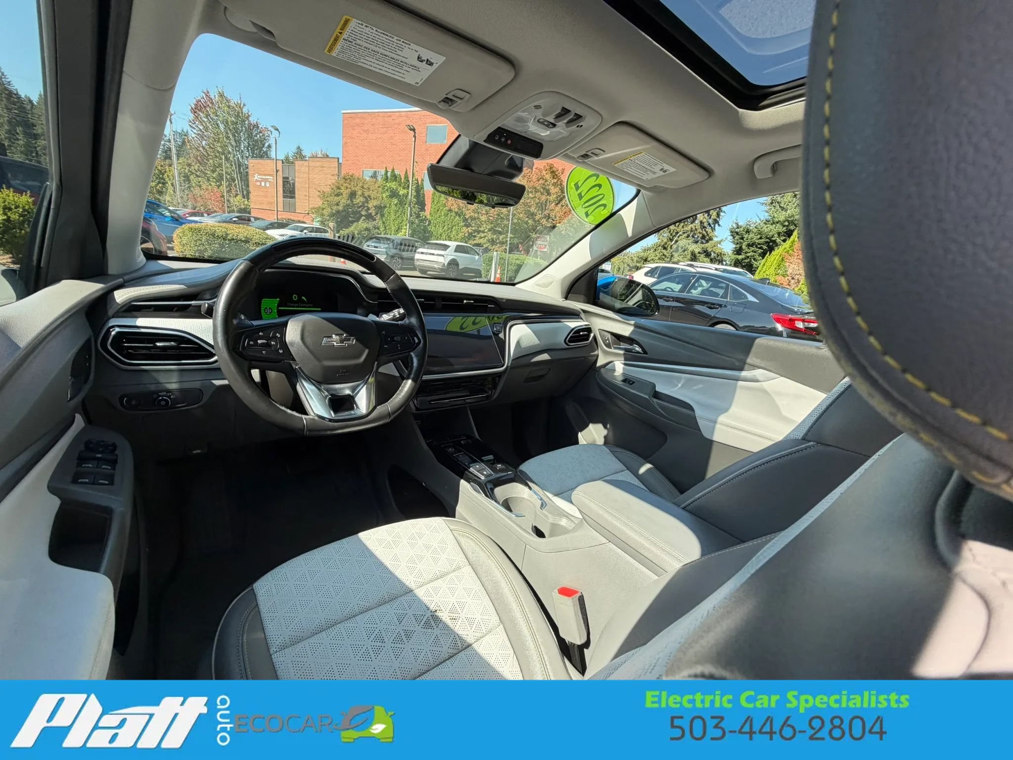 Used 2022 Chevrolet Bolt EUV Premier w/ Sun & Sound Package FWD image 32
