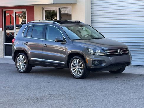 Used 2014 Volkswagen Tiguan S FWD image 1