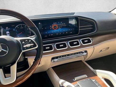 Used 2022 Mercedes-Benz GLS 450 4MATIC image 8