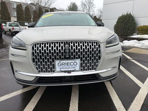 Used 2023 Lincoln Corsair AWD w/ Equipment Group 101A image 11