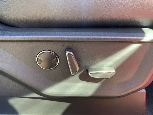 New 2025 Ford F150 Lariat w/ Equipment Group 502A High image 15