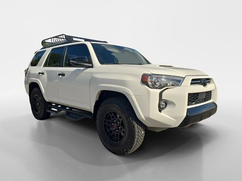 Used 2021 Toyota 4Runner Venture w/ Moonroof Package AWD/4WD image 7