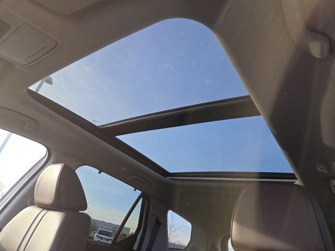 Used 2025 Honda Pilot Elite image 3