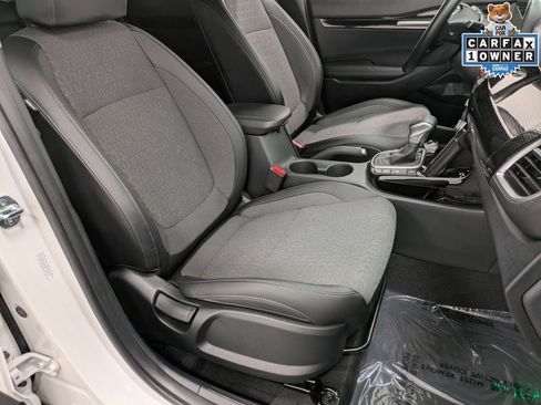 Used 2025 Kia Seltos S image 29