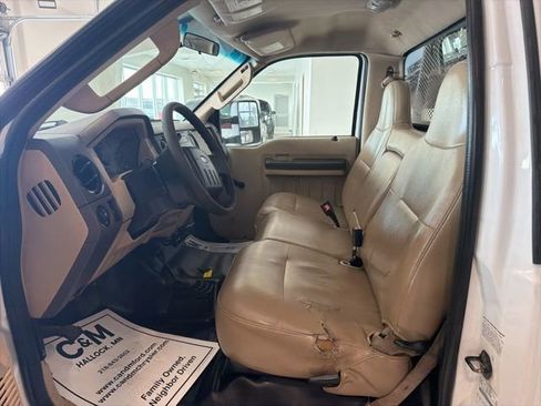 Used 2009 Ford F550 4x4 Regular Cab Super Duty image 9