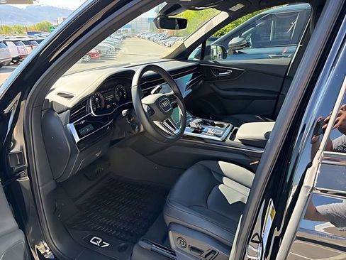 Used 2025 Audi Q7 2.0T Premium Plus AWD/4WD image 11