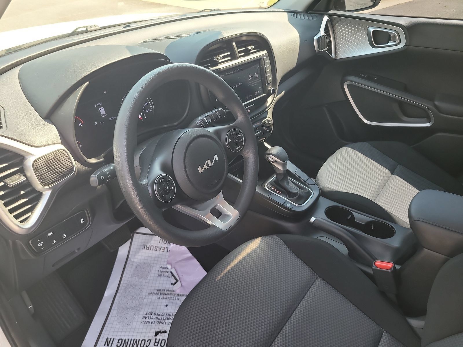 Used 2022 Kia Soul LX w/ Technology Package FWD image 10
