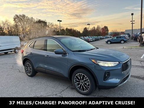 New 2026 Ford Escape SE FWD image 28