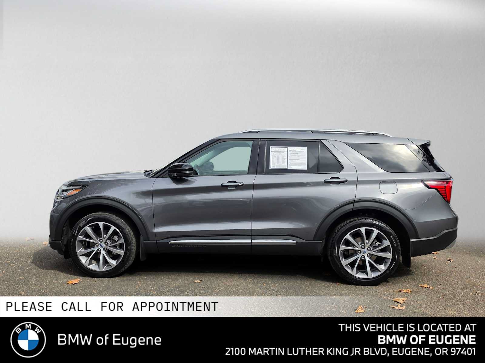 Used 2025 Ford Explorer Platinum w/ Ultimate Package AWD/4WD image 6