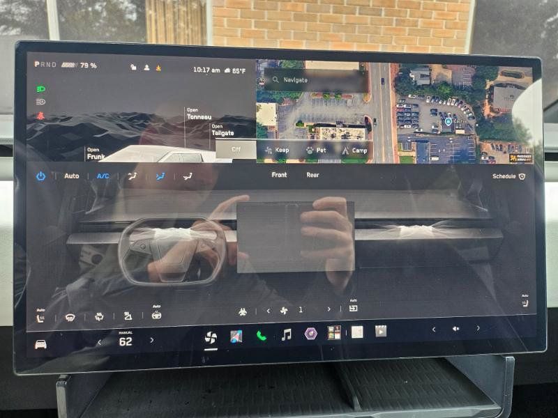 Used 2024 Tesla Cybertruck AWD Crew Cab image 44