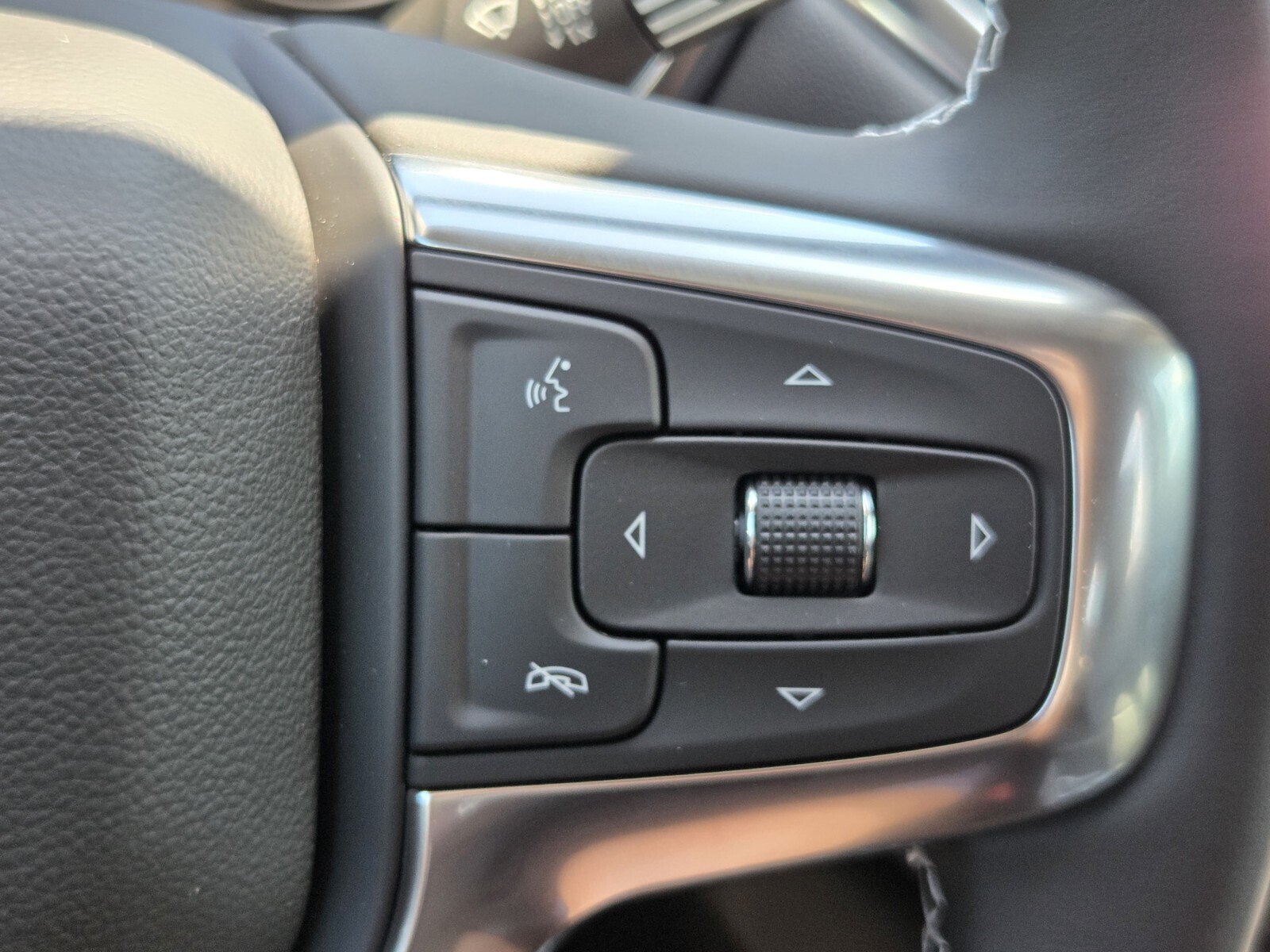 New 2026 Chevrolet Blazer LT w/ Sound & Technology Package FWD image 14