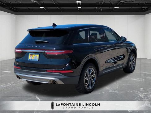 Certified 2023 Lincoln Corsair FWD w/ Equipment Group 101A image 5