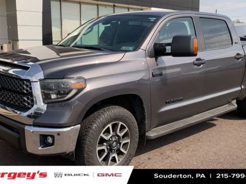 Used 2020 Toyota Tundra SR5 w/ TRD Off-Road Package AWD/4WD image 8