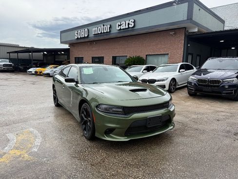 Used 2020 Dodge Charger GT w/ Plus Group RWD image 2