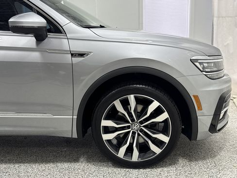 Used 2020 Volkswagen Tiguan SEL Premium R-Line image 29