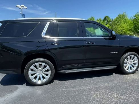 Used 2024 Chevrolet Tahoe Premier AWD/4WD image 9