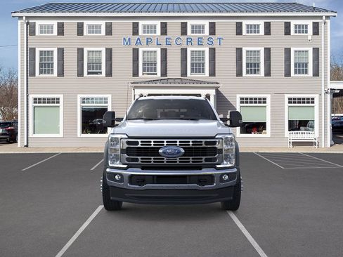 New 2025 Ford F550 4x4 Supercab Super Duty image 6