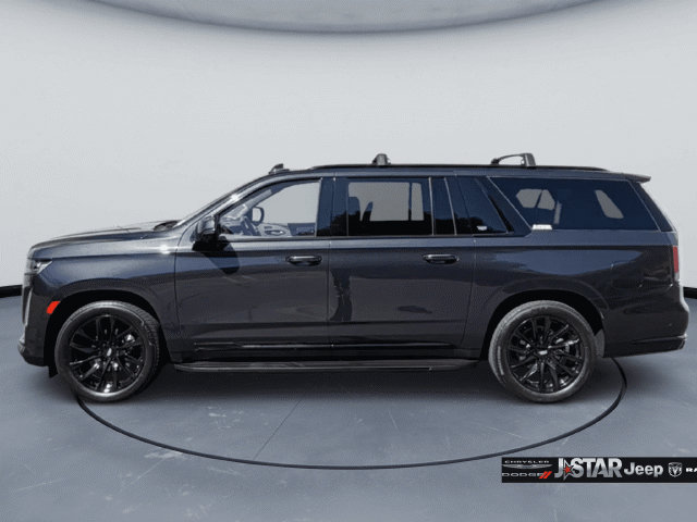 Used 2024 Cadillac Escalade ESV Sport Platinum w/ LPO, ONYX Package AWD/4WD image 8
