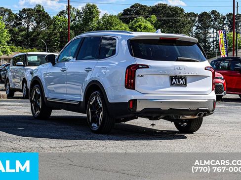 Used 2025 Kia Telluride S FWD image 7