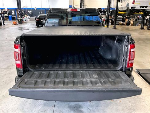 Used 2019 RAM 1500 Big Horn image 32