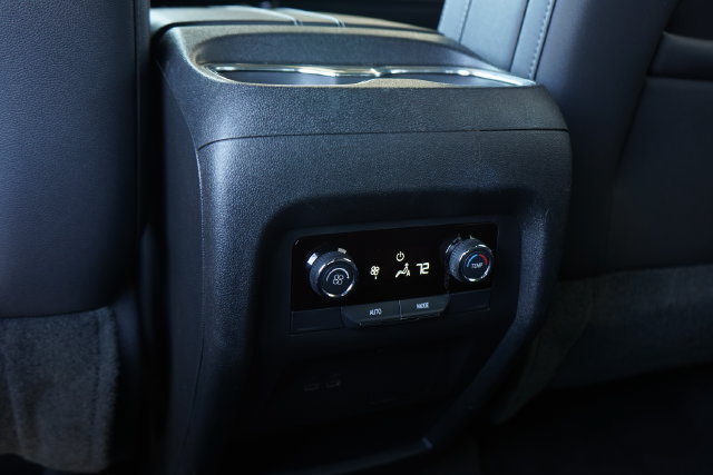 Used 2026 Chevrolet Traverse LT FWD image 26