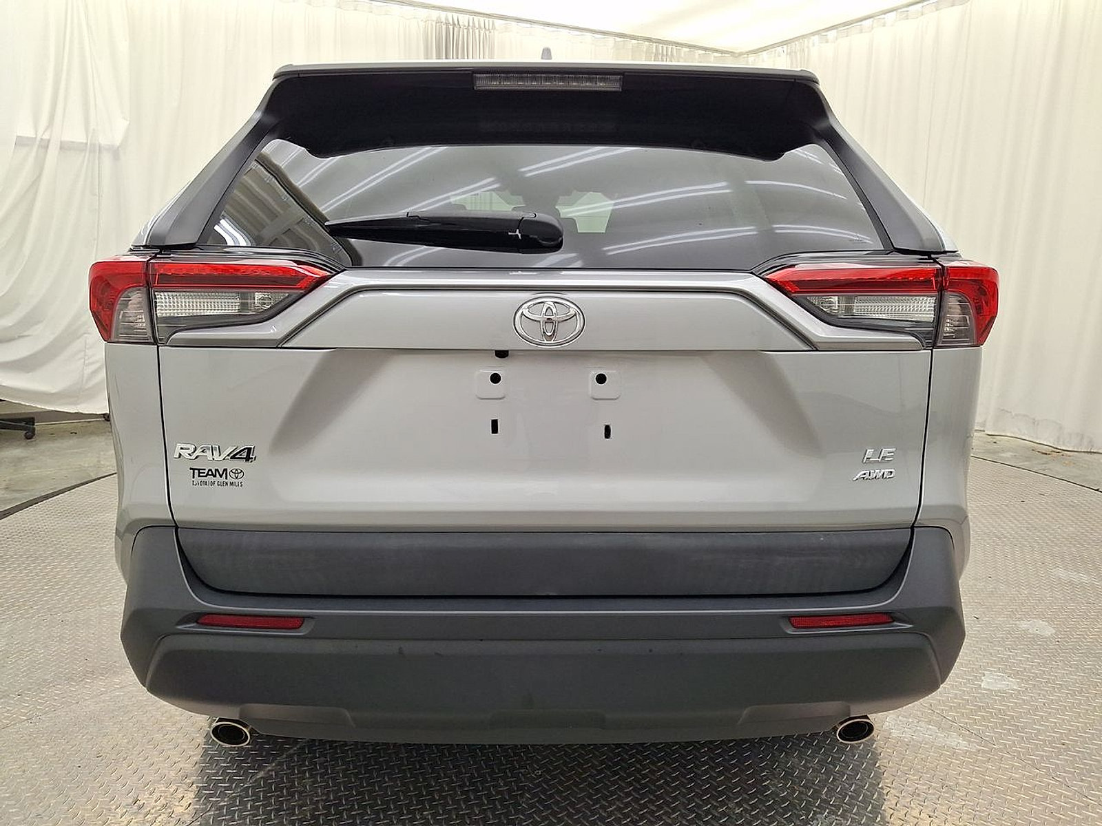 Used 2021 Toyota RAV4 LE AWD/4WD image 25