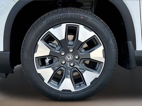 New 2026 Honda Pilot Touring image 12
