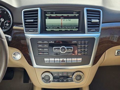 Used 2014 Mercedes-Benz ML 350 4MATIC image 13