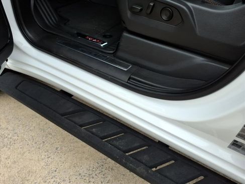 Used 2023 GMC Sierra 1500 AT4 w/ AT4 Premium Package image 18