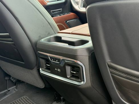 Certified 2026 GMC Sierra 1500 Denali Ultimate AWD/4WD image 14
