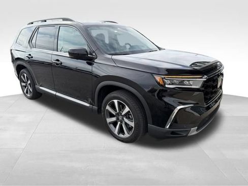 Used 2024 Honda Pilot Elite image 1