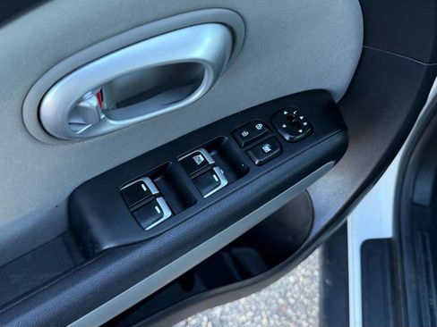 Used 2018 Kia Soul image 12