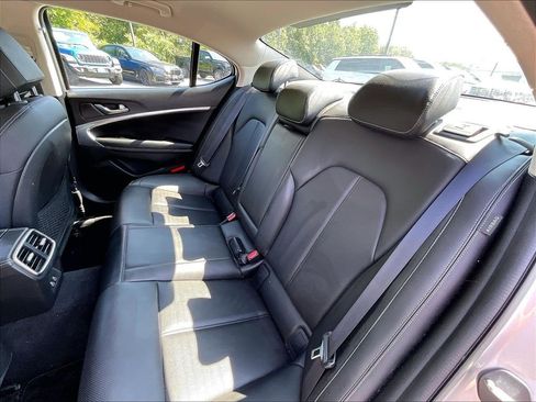 Used 2025 Genesis G70 2.5T AWD/4WD image 14