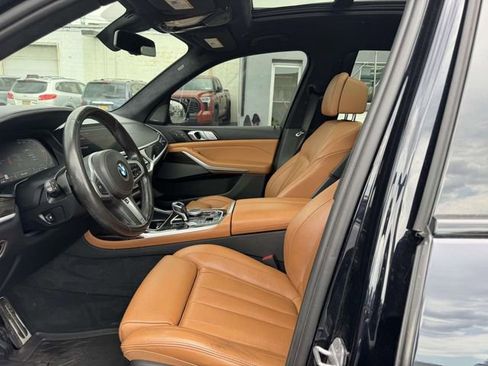 Used 2021 BMW X7 xDrive40i w/ M Sport Package AWD/4WD image 23