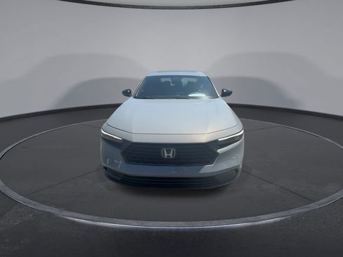 Used 2023 Honda Accord Sport image 3