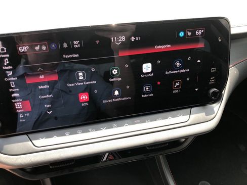 Used 2025 Dodge Charger R/T w/ Sun & Sound Package image 32