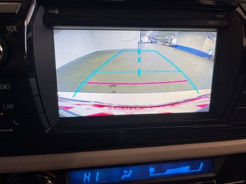 Used 2016 Toyota Corolla LE image 27