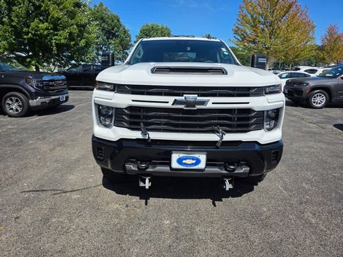 Used 2024 Chevrolet Silverado 2500 Custom w/ Custom Convenience Package AWD/4WD image 7
