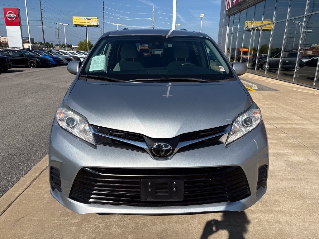 Used 2020 Toyota Sienna LE FWD image 8