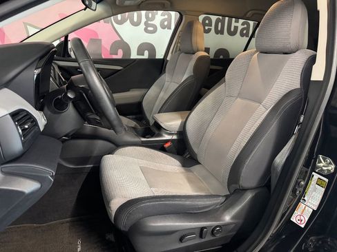 Used 2020 Subaru Outback Premium image 16