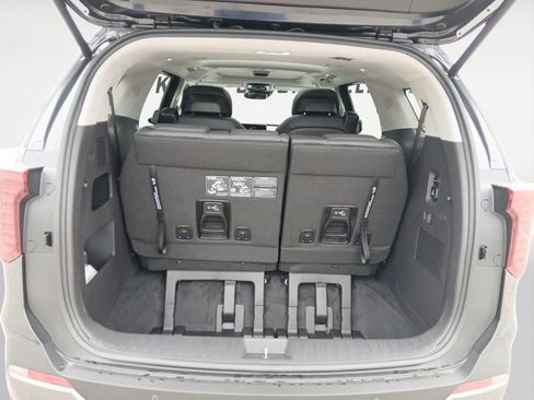 New 2026 Kia Carnival SX Prestige image 16