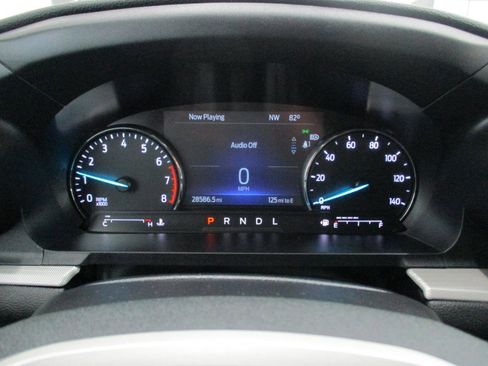 Used 2023 Ford Explorer XLT w/ Equipment Group 202A AWD/4WD image 21