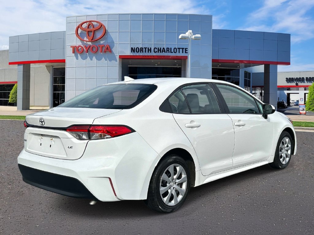Used 2023 Toyota Corolla LE FWD image 8