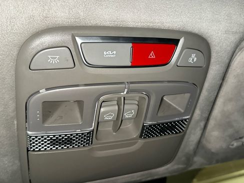 Certified 2024 Kia Telluride SX Prestige AWD/4WD image 36